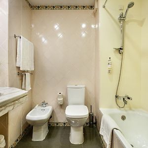 Habitación Clásica con 2 Camas Individuales